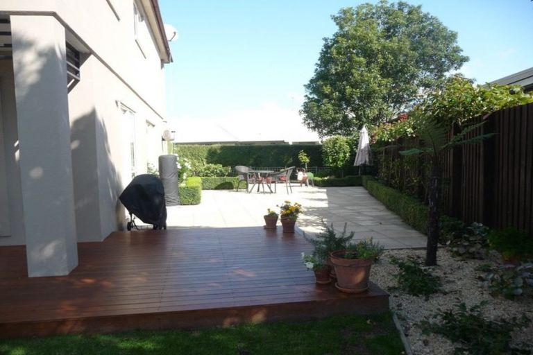 Photo of property in 2 Seclusion Lane, Parklands, Christchurch, 8083