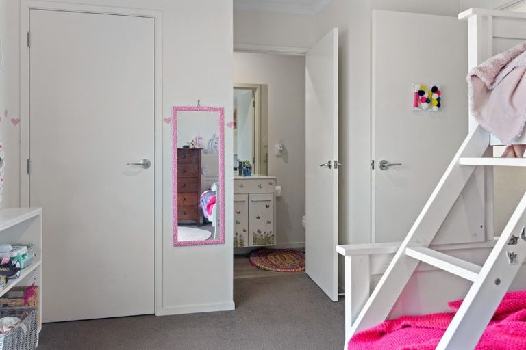 Photo of property in 215u3 Massey Street, Frankton, Hamilton, 3204