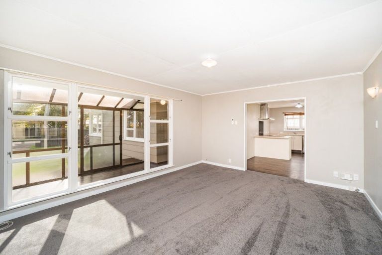 Photo of property in 20 Rhodes Drive, Kelvin Grove, Palmerston North, 4414