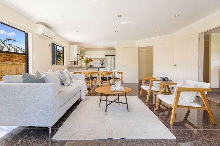 Photo of property in 59a Hewlett Road, Massey, Auckland, 0614