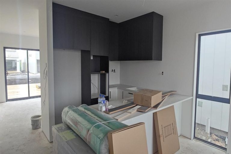 Photo of property in 61 Kairakau Street, Papakura, 2110