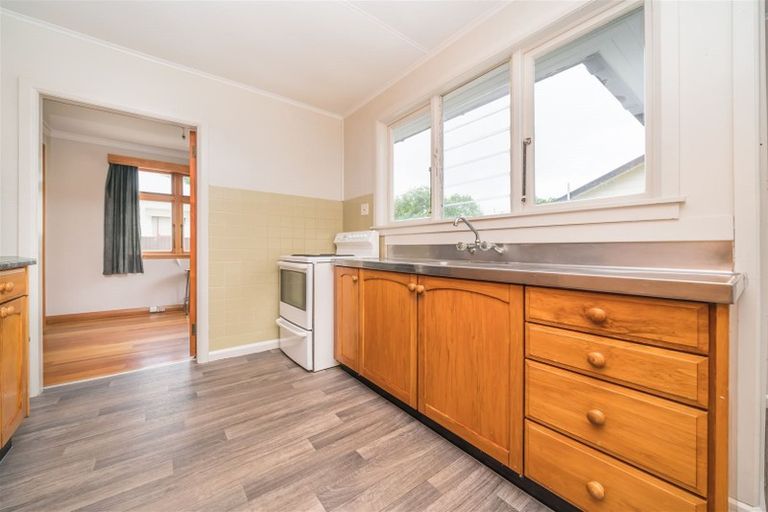 Photo of property in 35 Ranfurly Street, Hokowhitu, Palmerston North, 4410