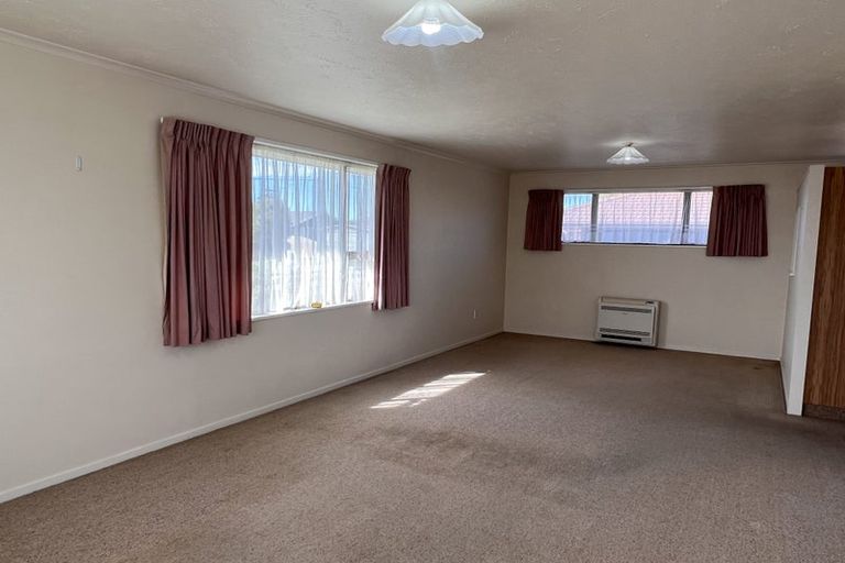 Photo of property in 21 Wilson Street, Islington, Christchurch, 8042