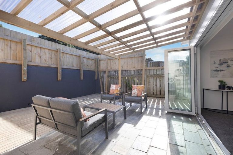 Photo of property in 62 Happy Valley Road, Owhiro Bay, Wellington, 6023