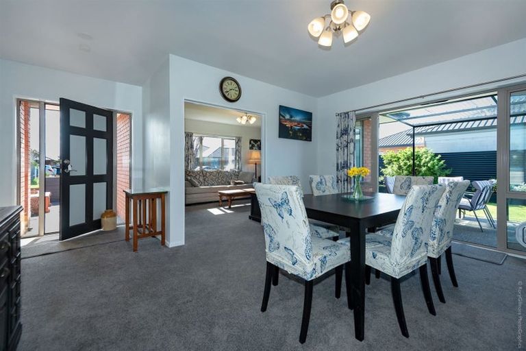 Photo of property in 14 Saint Peters Close, Woolston, Christchurch, 8062