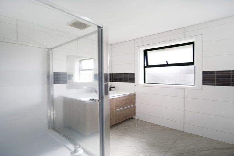 Photo of property in 12a Everitt Road, Otara, Auckland, 2023