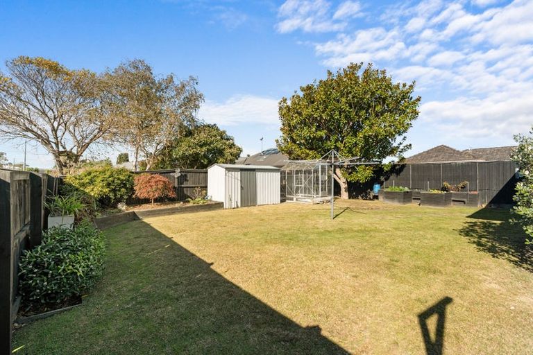 Photo of property in 1 Orca Lane, Parklands, Christchurch, 8083