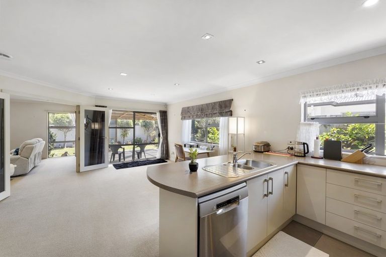 Photo of property in 624 Pioneer Highway, Highbury, Palmerston North, 4412