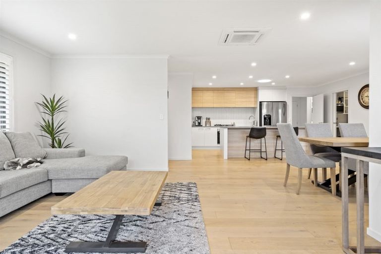 Photo of property in 4 Taylor Street, Cambridge, 3434