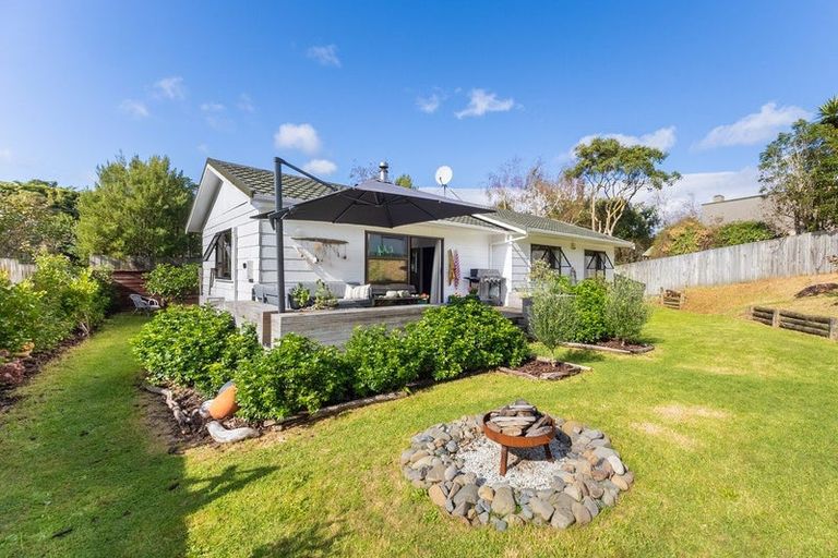Photo of property in 13 Forest Road, Raumati South, Paraparaumu, 5032