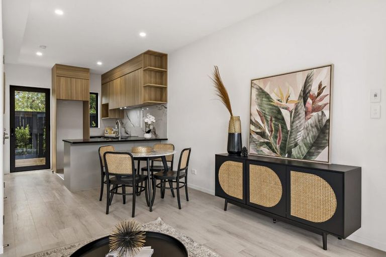 Photo of property in 8/39 Brandon Road, Glen Eden, Auckland, 0602