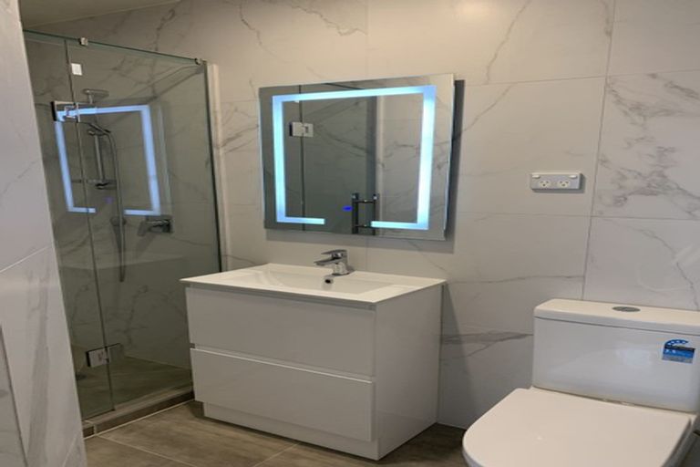 Photo of property in 59a Redwood Drive, Massey, Auckland, 0614