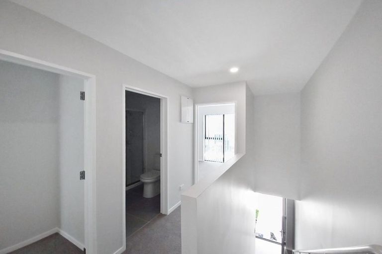 Photo of property in 41 Tukari Lane, Mangere Bridge, Auckland, 2022