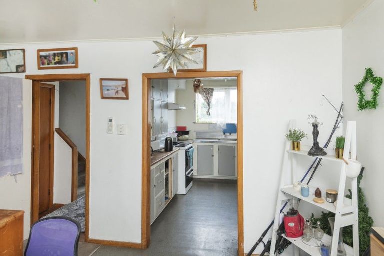 Photo of property in 11 Cambridge Terrace, Kaiti, Gisborne, 4010