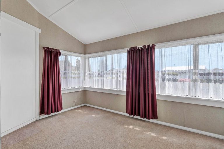 Photo of property in 86 Stanners Street, Eltham, 4322