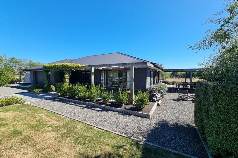 Photo of property in 14 Brooker Place, Waipukurau, 4200