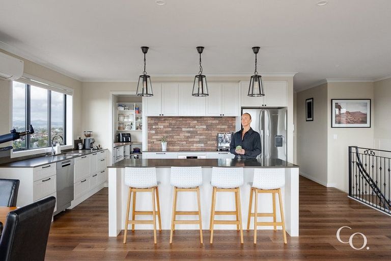 Photo of property in 49 Hinewa Road, Otumoetai, Tauranga, 3110