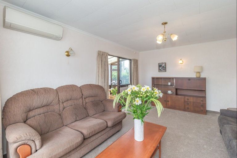 Photo of property in 18 Hereford Street, Levin, 5510