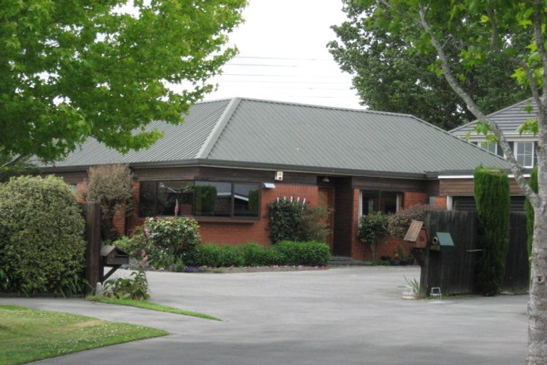 Photo of property in 26 Felstead Place, Avonhead, Christchurch, 8042