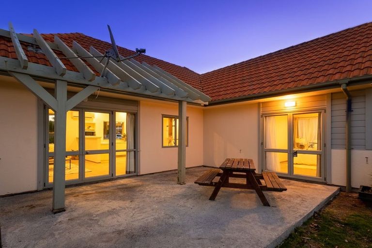 Photo of property in 14b Realm Drive, Paraparaumu, 5032