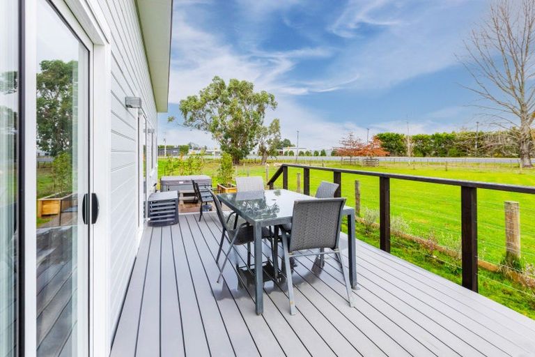 Photo of property in 417 Racecourse Road, Waipukurau, 4282