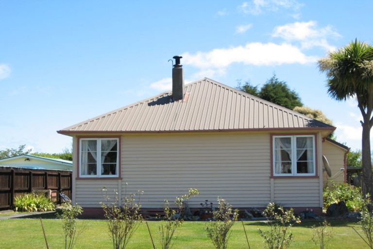 Photo of property in 8 Colvin Street, Westport, 7825