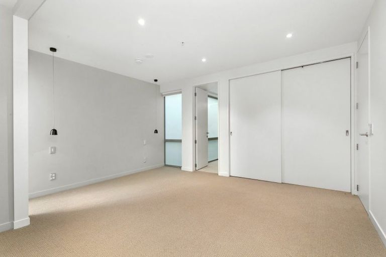 Photo of property in Mariner, 1/140b Oriental Parade, Oriental Bay, Wellington, 6011