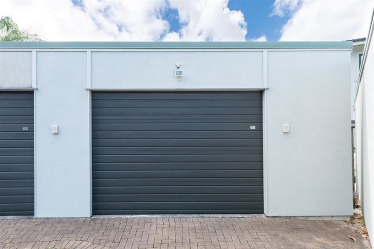 Photo of property in 68 Gunner Drive, Te Atatu Peninsula, Auckland, 0610