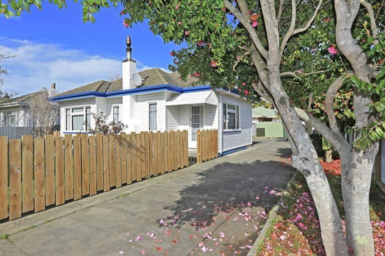 Photo of property in 223 Grove Road, Mayfair, Hastings, 4122