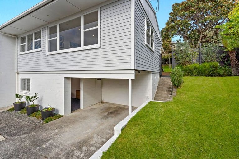 Photo of property in 2/19 Bishopgate Street, Birkdale, Auckland, 0626
