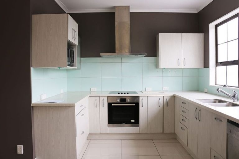 Photo of property in 66 Rama Crescent, Khandallah, Wellington, 6035