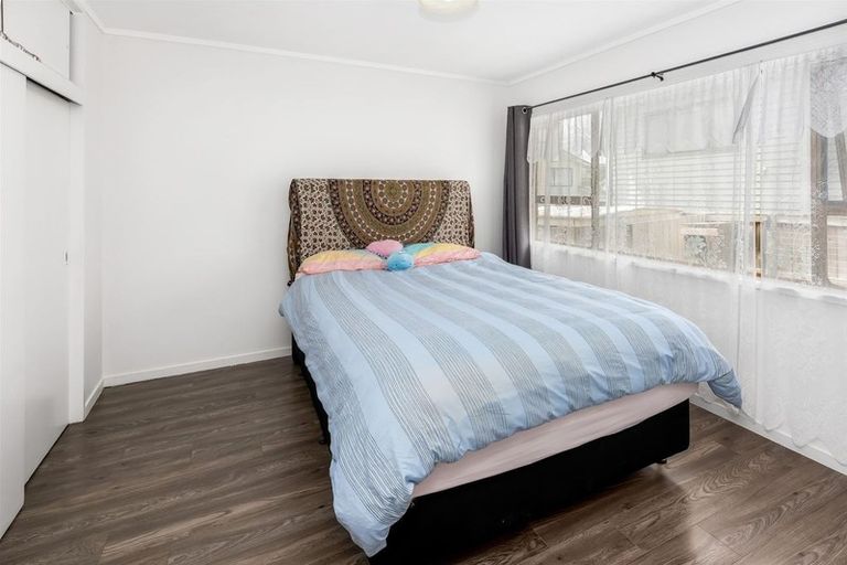 Photo of property in 2/140 Bucklands Beach Road, Bucklands Beach, Auckland, 2012
