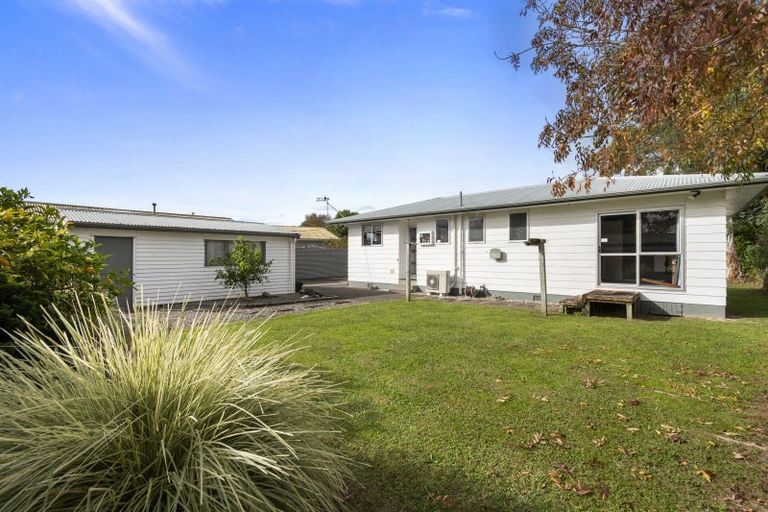 Photo of property in 14 Dampier Avenue, Awapuni, Palmerston North, 4412