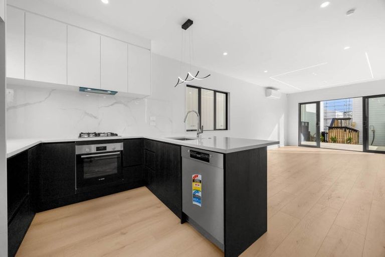 Photo of property in 6 Toetoe Street, Westgate, Auckland, 0814
