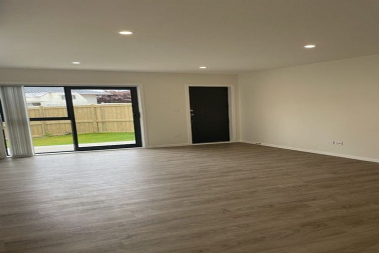 Photo of property in 79c Chilcott Road, Henderson, Auckland, 0612