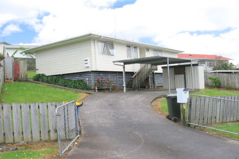 Photo of property in 25 Maywood Crescent, Glen Eden, Auckland, 0602