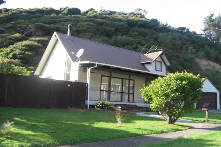 Photo of property in 11 Postgate Drive, Whitby, Porirua, 5024