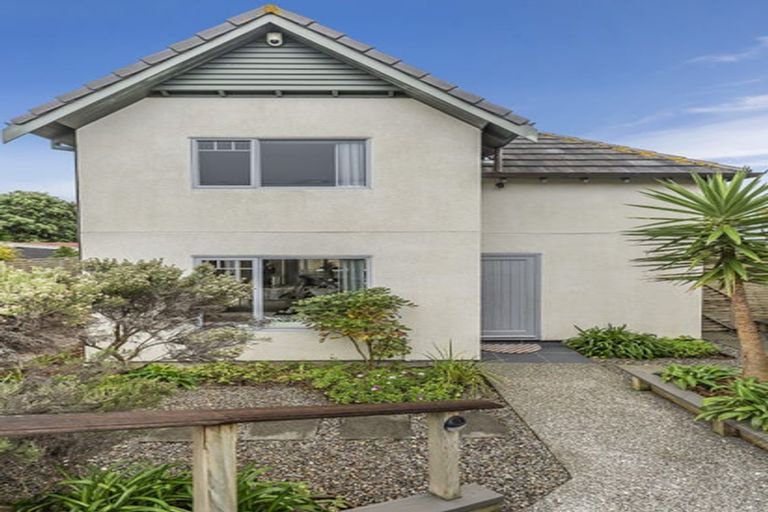 Photo of property in 41 Forres Street, Seatoun, Wellington, 6022