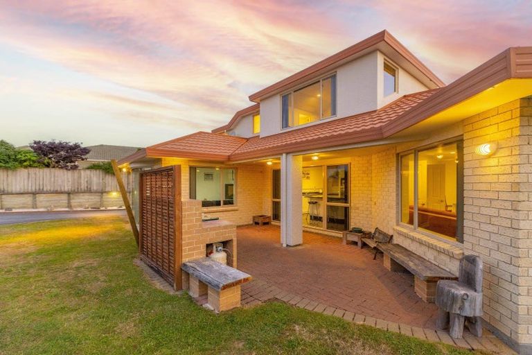 Photo of property in 27 Millennium Hill, Paraparaumu, 5032
