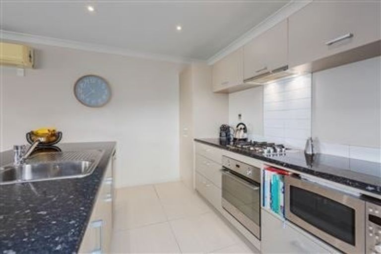 Photo of property in 4 Gennaker Lane, Whitby, Porirua, 5024