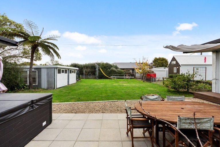 Photo of property in 1 Grey Street, Bay View, Napier, 4104