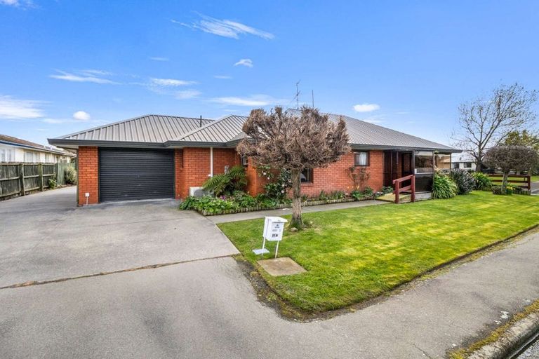 Photo of property in 21b Seadown Crescent, Amberley, 7410