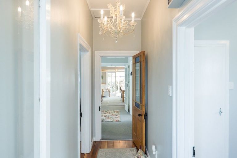 Photo of property in 89 Bridge Street, Bulls, 4818