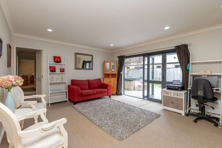 Photo of property in 20 Ravenscourt Place, Huntington, Hamilton, 3210