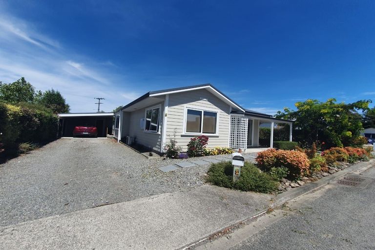 Photo of property in 2 Sam Meads Way, Greytown, 5712