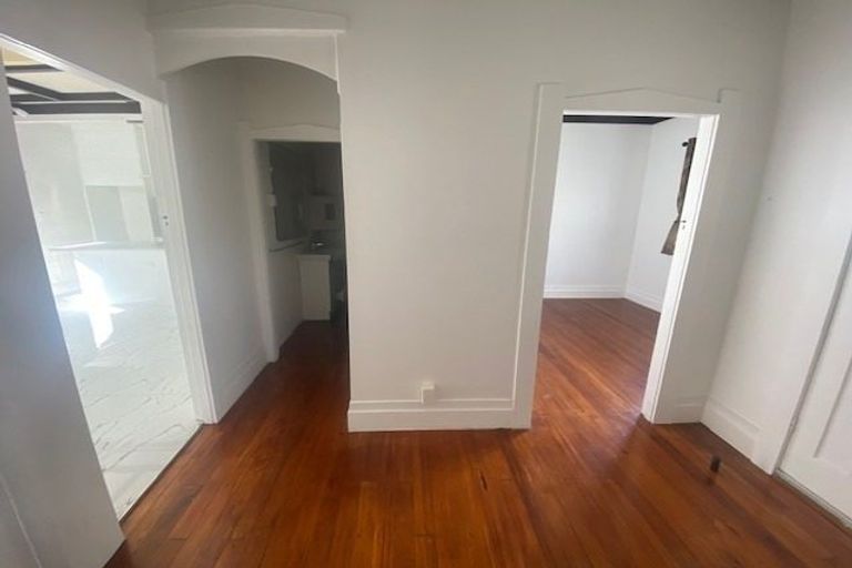 Photo of property in 118a Hutchinson Avenue, New Lynn, Auckland, 0600