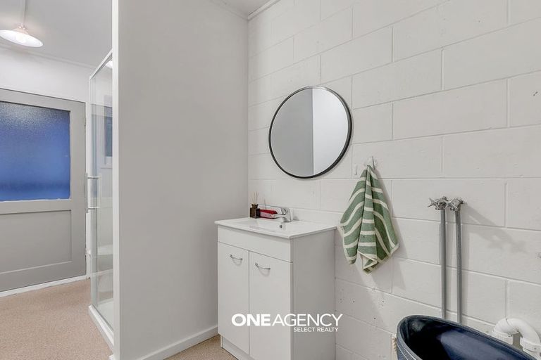 Photo of property in 4/12 Thornley Street, Titahi Bay, Porirua, 5022