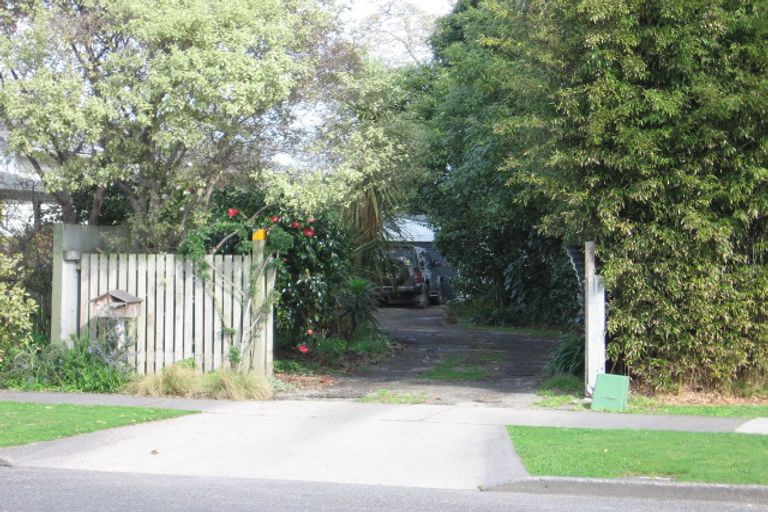 Photo of property in 74 Pitama Road, Awapuni, Palmerston North, 4412