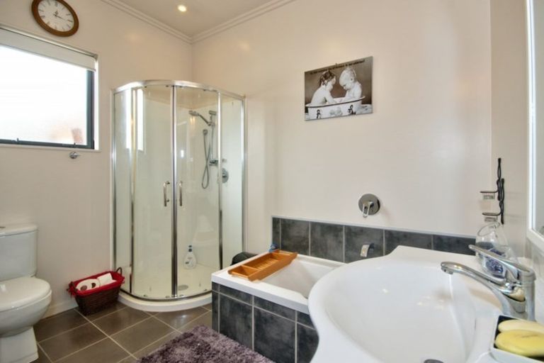 Photo of property in 20 Herries Lane, Lake Hayes, Queenstown, 9304