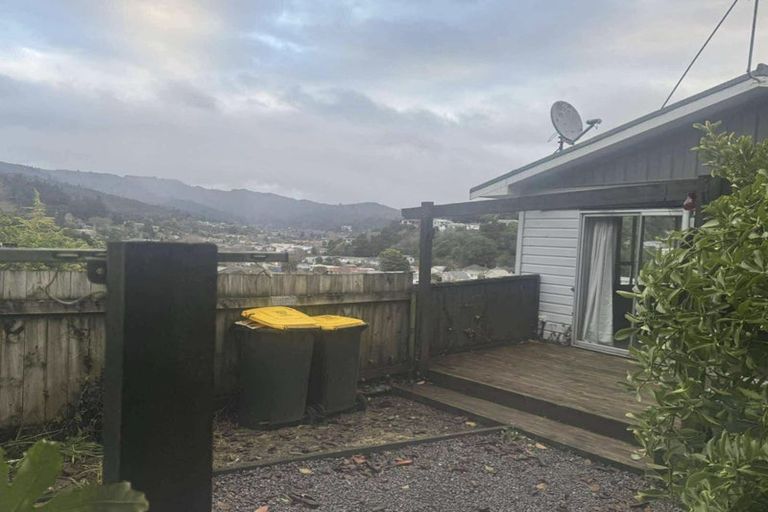 Photo of property in 27b Thomas Street, Stokes Valley, Lower Hutt, 5019